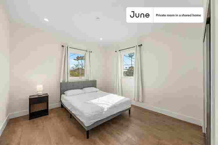 4 BR in Los Angeles
