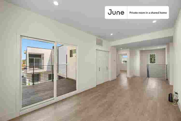 4 BR in Los Angeles