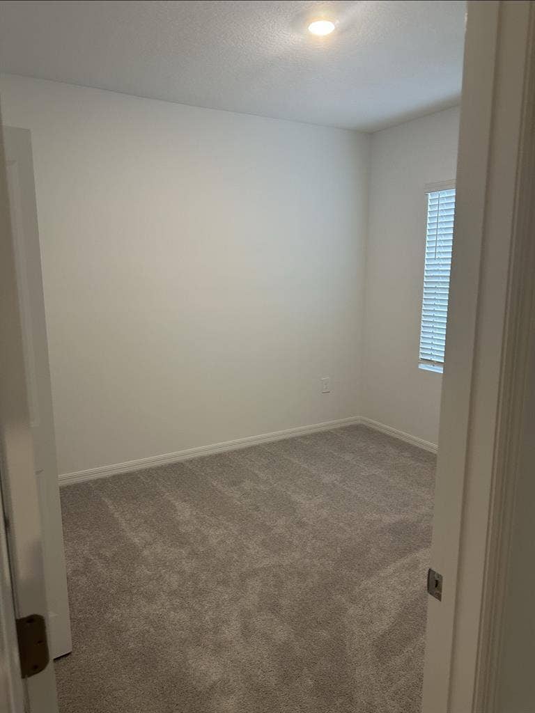 Townhouse - Room for Rent