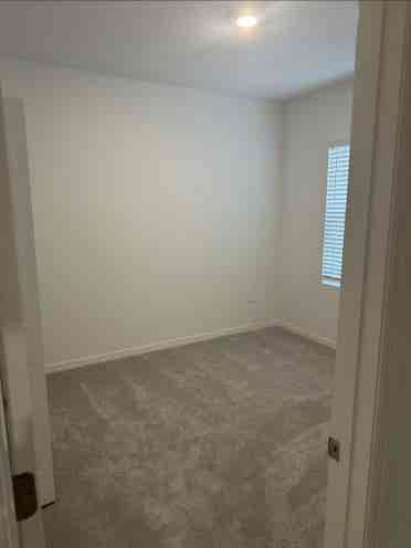 Townhouse - Room for Rent