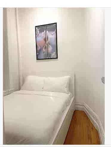 LES apt for rent