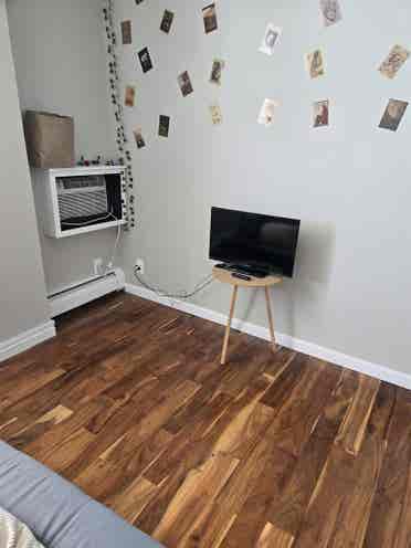 Lease Takeover Downtown Apartment