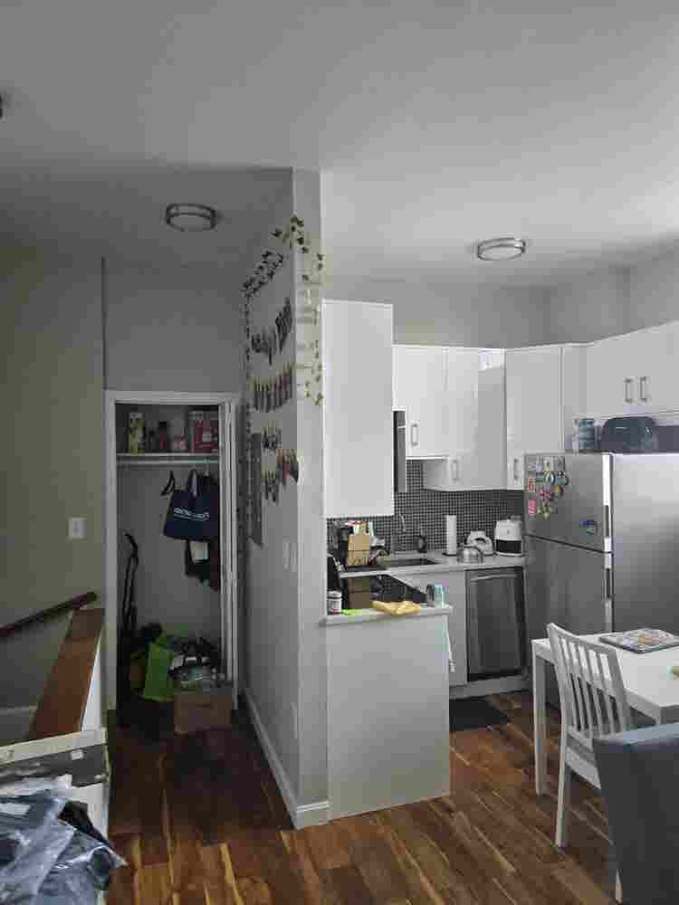 Lease Takeover Downtown Apartment