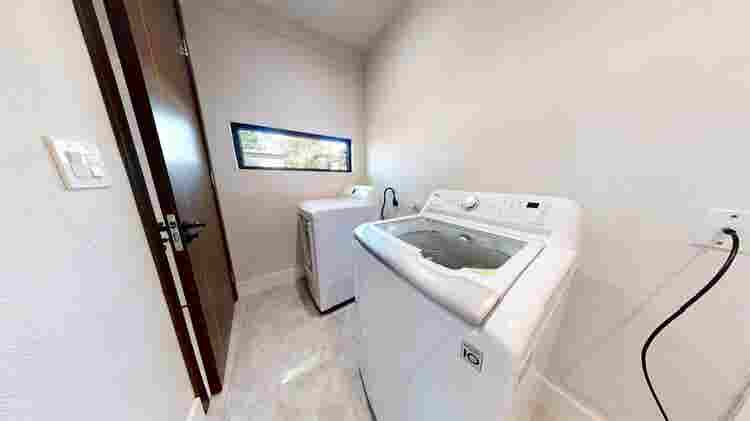 1 BR in Dallas