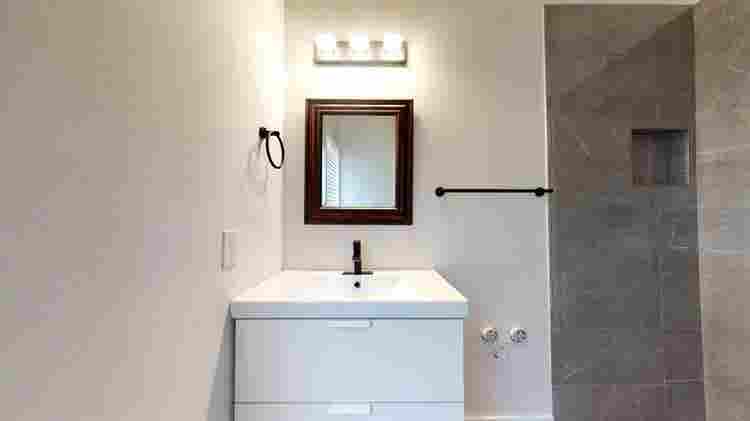 1 BR in Dallas