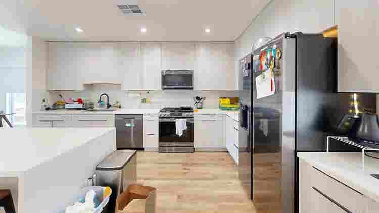 1 BR in Los Angeles