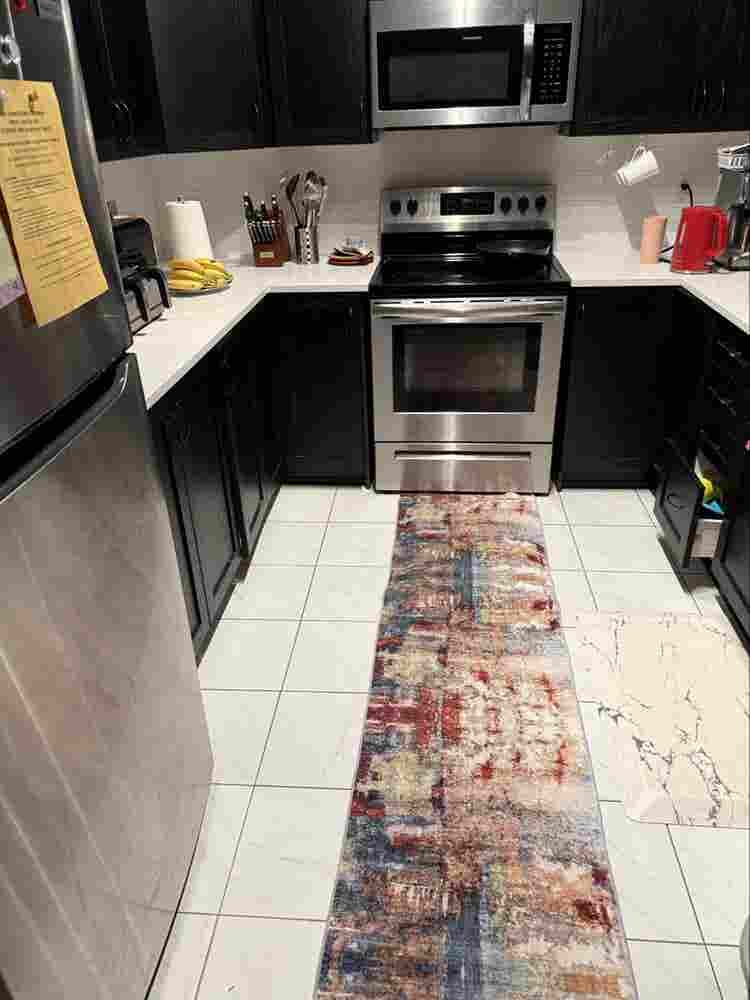 Cozy room in the heart of Kanata