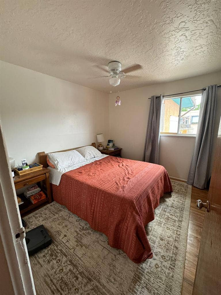 Close to Plaza / Casa Solana