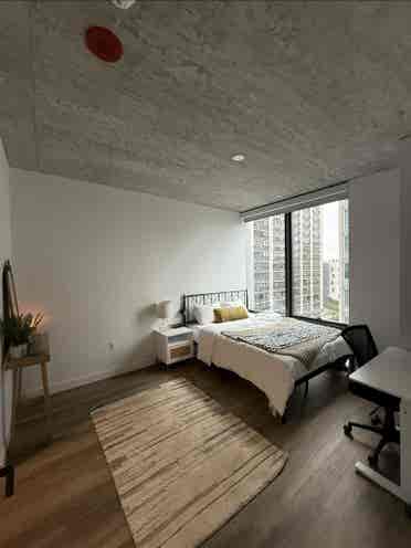 B for Sublease - Uptown Chicago