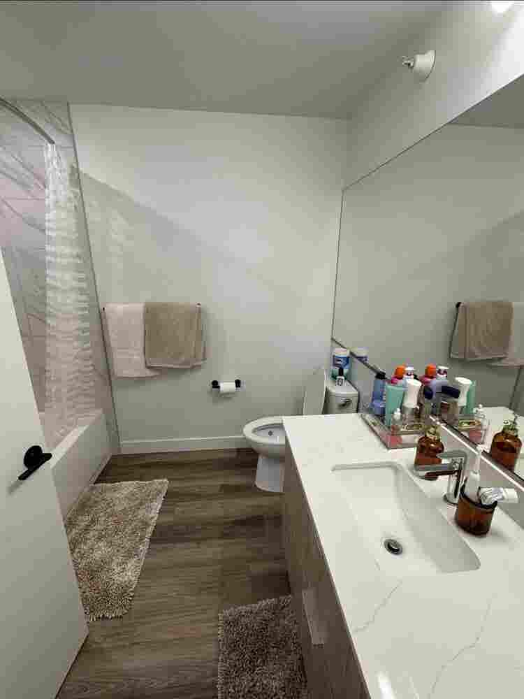 B for Sublease - Uptown Chicago