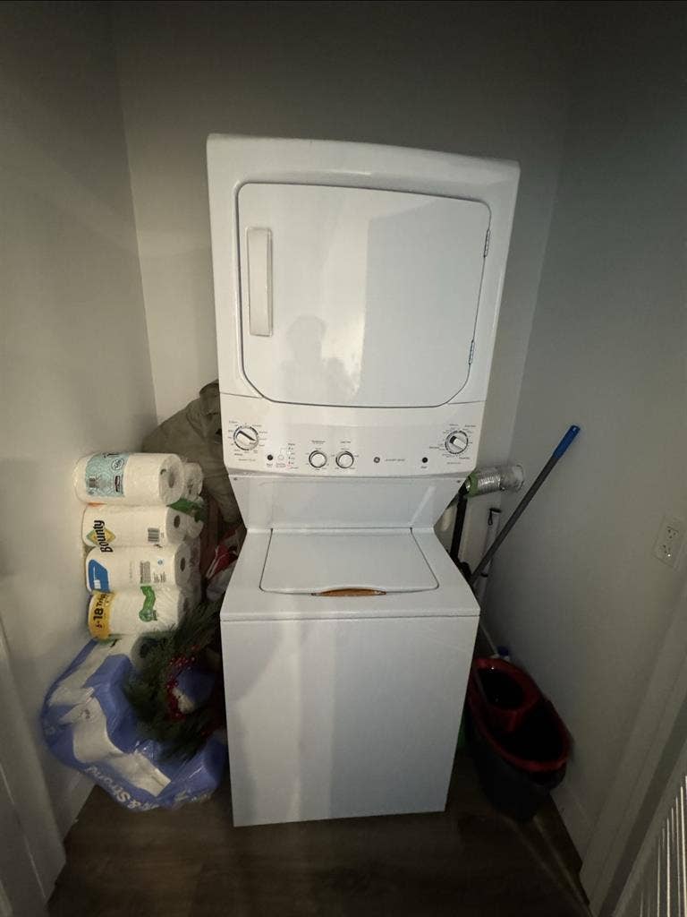 B for Sublease - Uptown Chicago