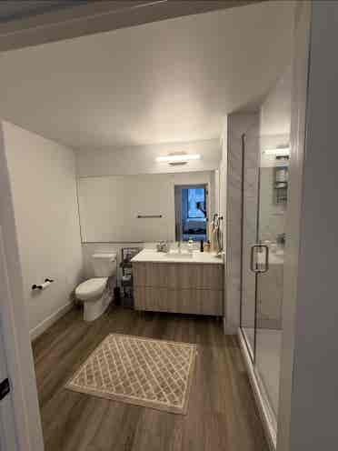 B for Sublease - Uptown Chicago