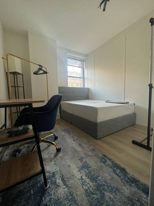 ✨Fully Furnished Room in Midtown✨