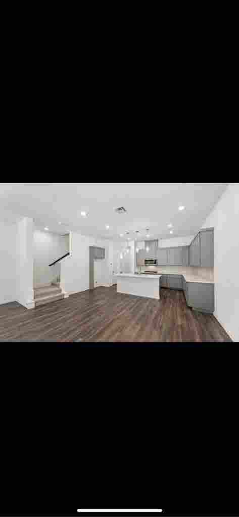 Private Room in Townhome