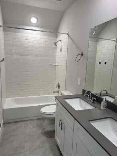Private Room in Townhome