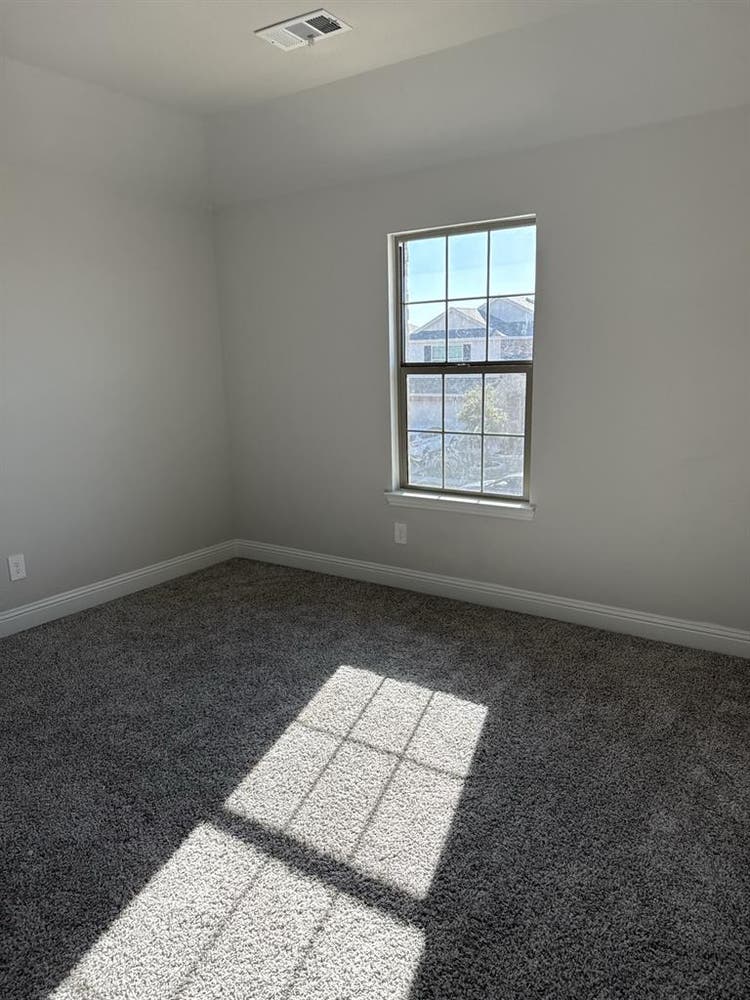Private Room in Townhome