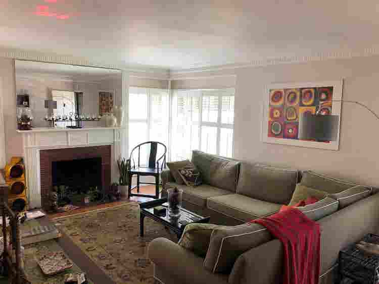 Seeking FEMALE  to share 3BR house