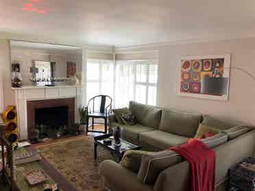 Seeking FEMALE  to share 3BR house