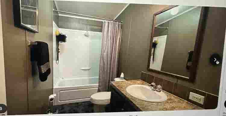 1 Bd, Shared Bath
