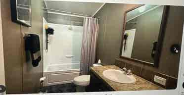 1 Bd, Shared Bath