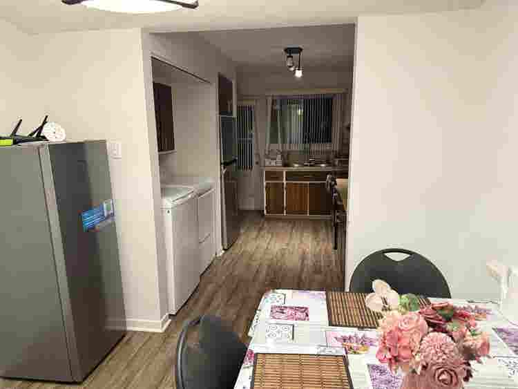 Best deal- room for rent