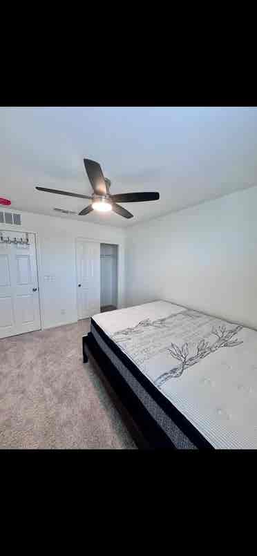 Room for rent in SW Las Vegas