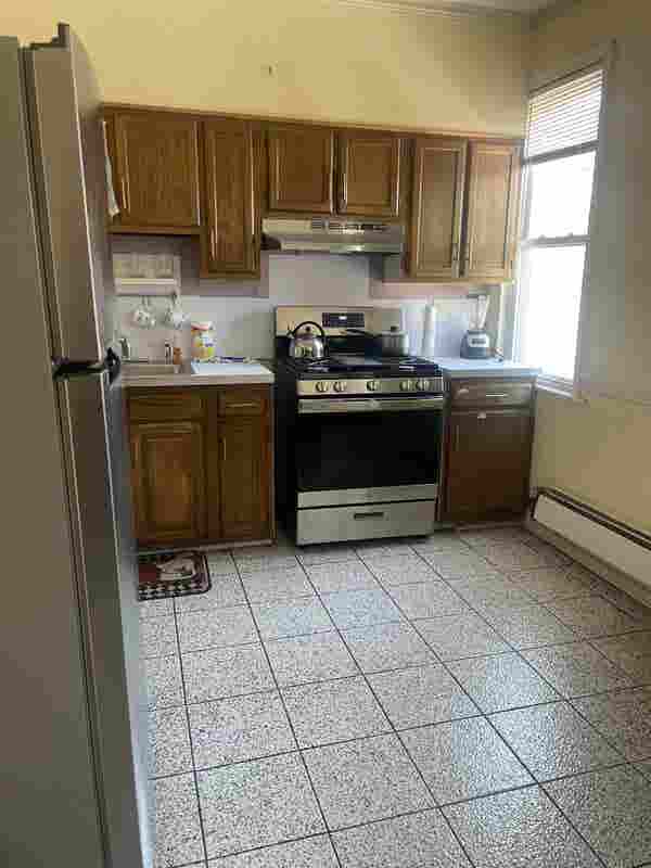 Room In Woodside, NY Available