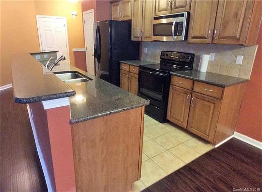 Room for Rent - Ballantyne