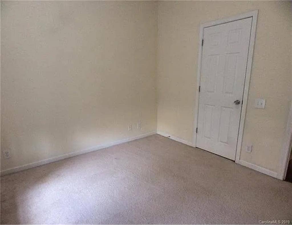 Room for Rent - Ballantyne