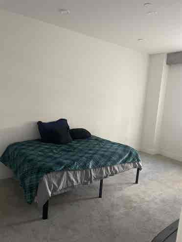 Master  Bedroom for Rent!