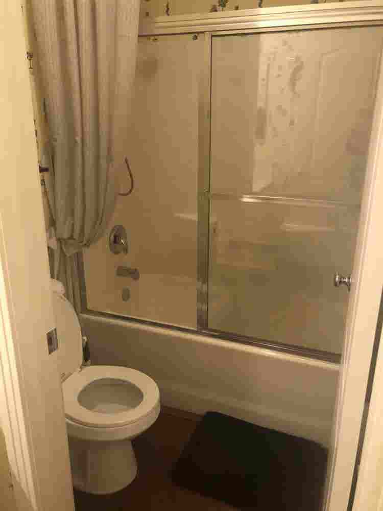 Cute cottage Furnished RoomforRent