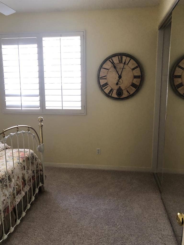 Cute cottage Furnished RoomforRent