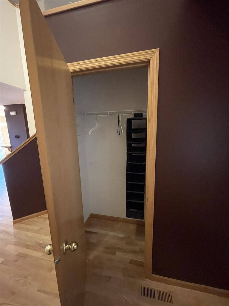 Private Room For Rent (Eagan MN)