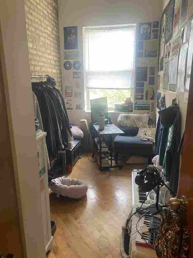 LF roommate in Rogers Park!