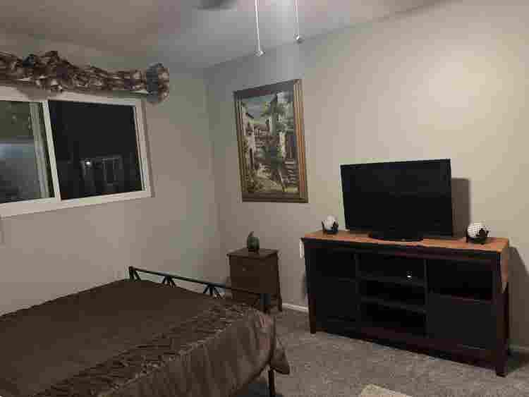 Furnished room in Brea. Women only