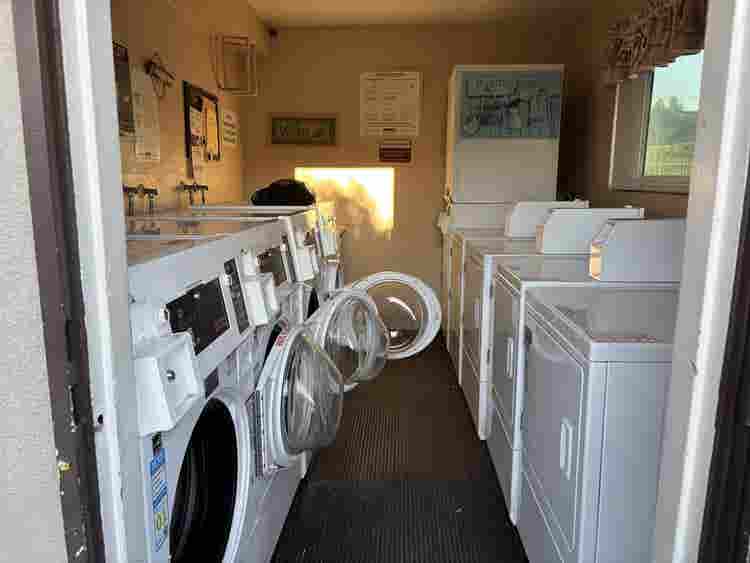 Furnished room in Brea. Women only