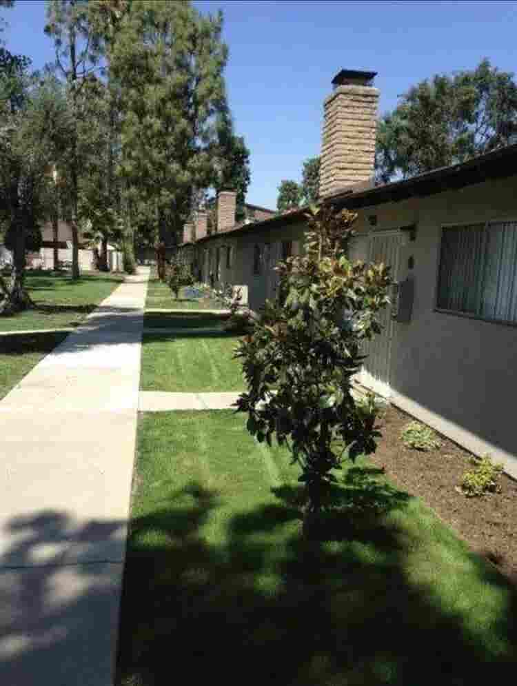 Furnished room in Brea. Women only