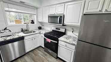 Looking for roommate
