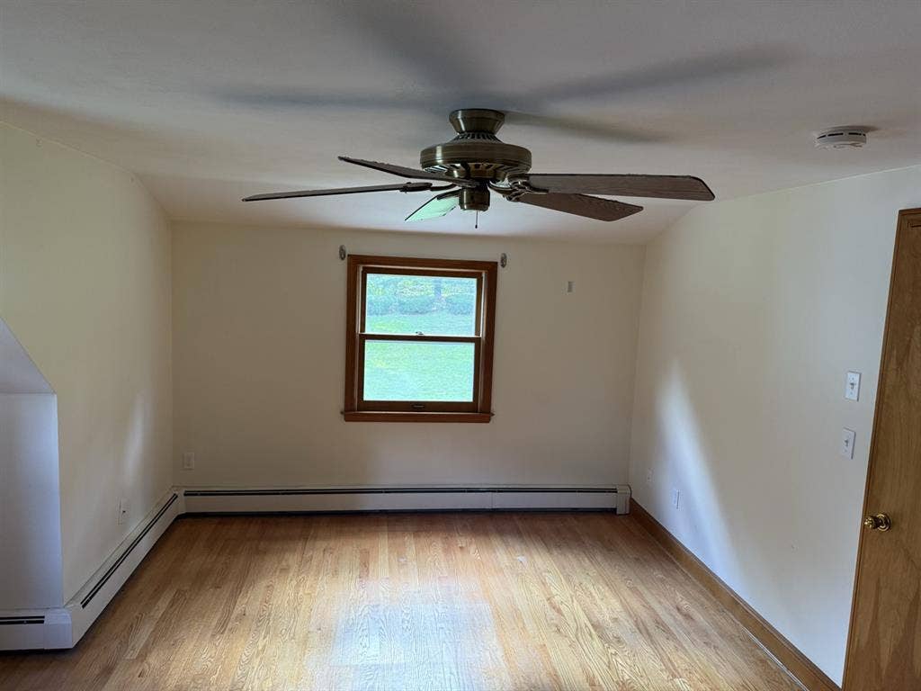 Looking for 1 more roommate!