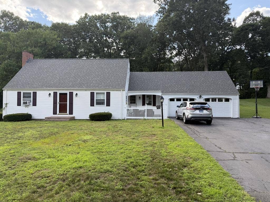 Looking for 1 more roommate!