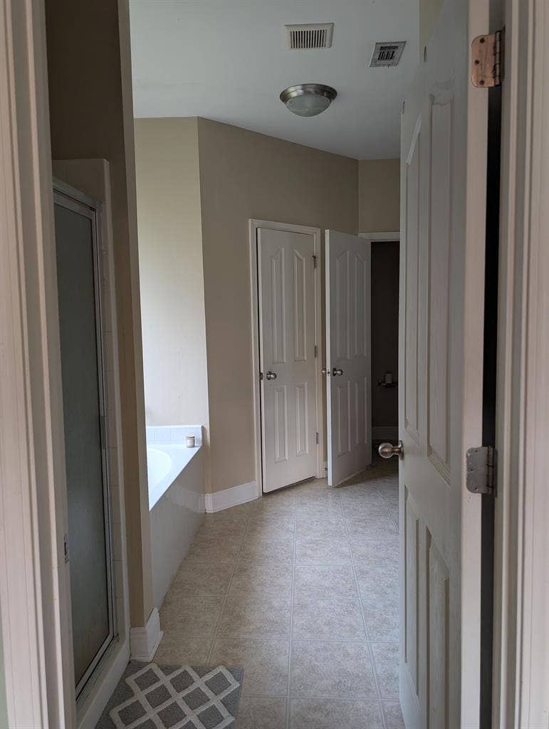 Master Bedroom for Rent