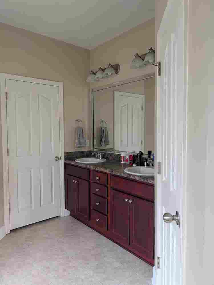 Master Bedroom for Rent