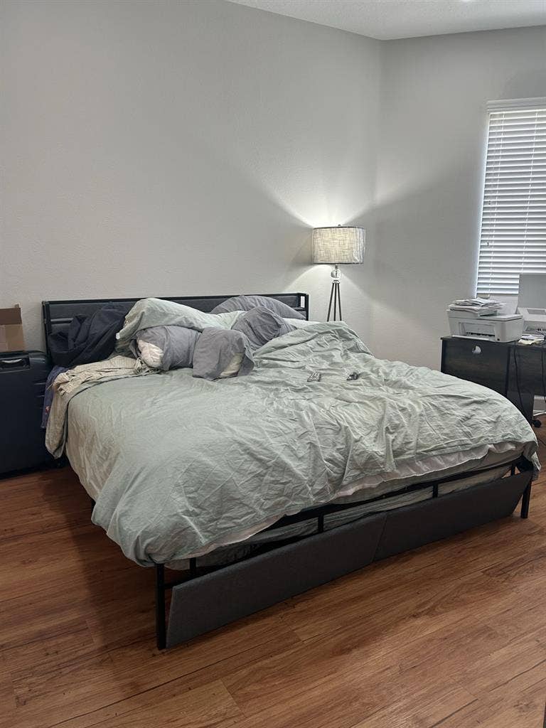 Master bedroom+private living room