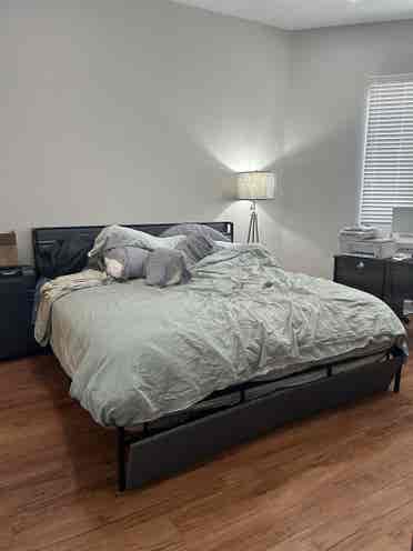 Master bedroom+private living room