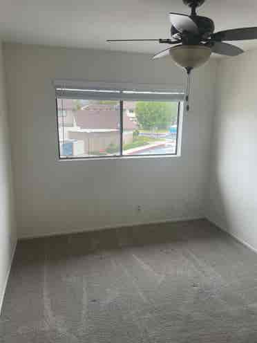 Beautiful Room for Rent in Orange