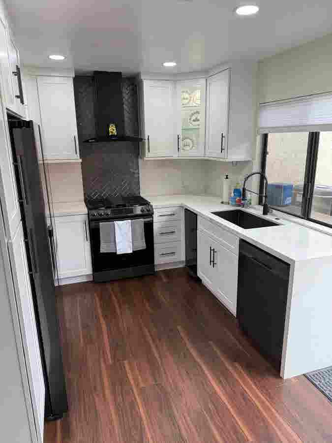 Beautiful Room for Rent in Orange