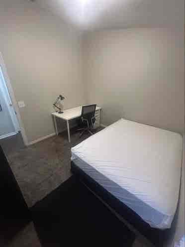 Room for Rent Nice Clean Chill