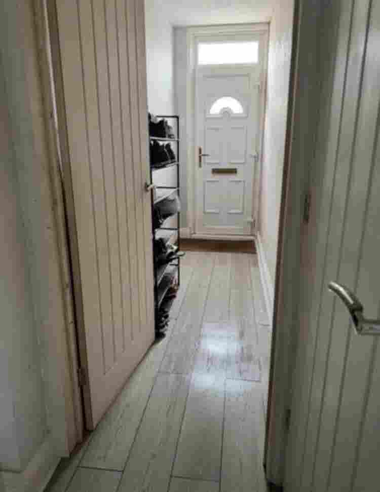 Large Double Bed Room - BILLS INC