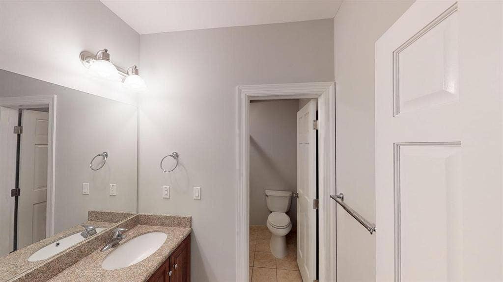 1 BR in Washington