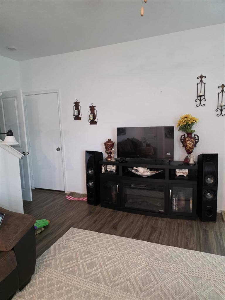 Unfurnished Room in Bastrop